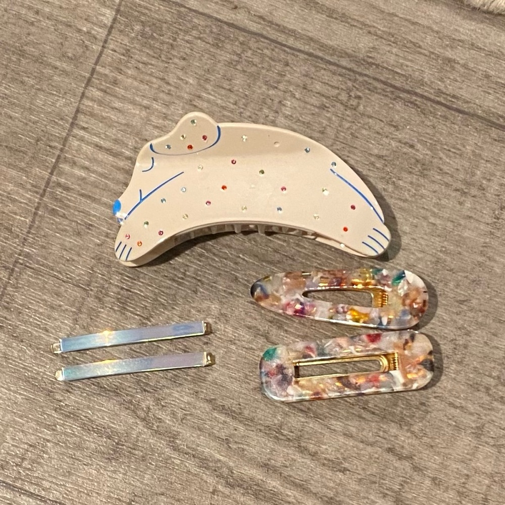 •Hair Accessory Bundle• Buy One, Get One FREE•